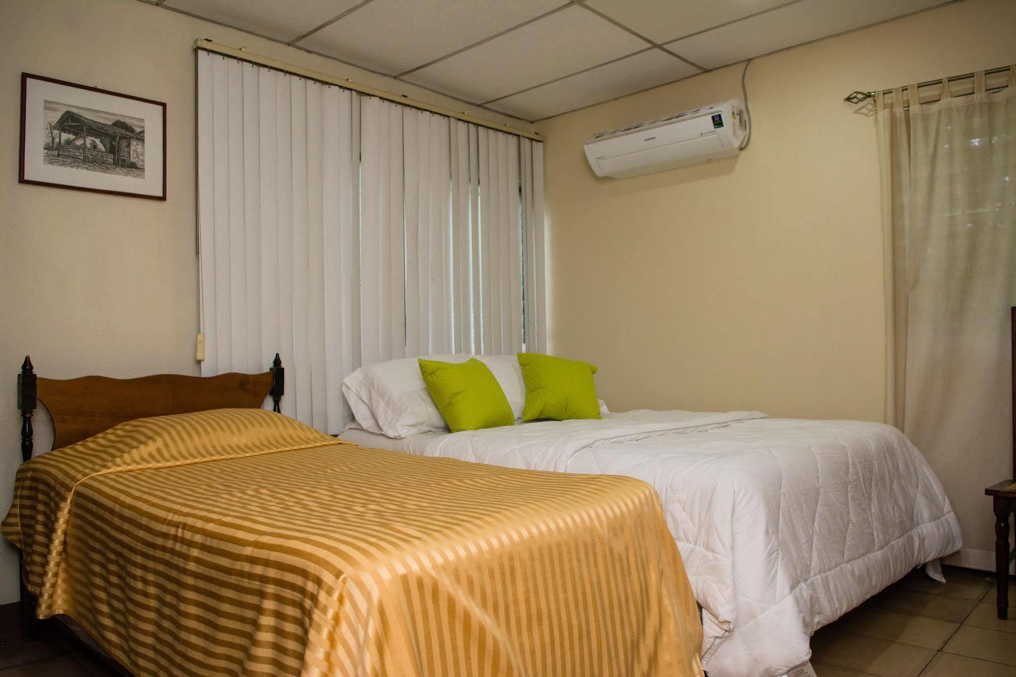 Hostal Casa Los Espinoza Managua Exteriér fotografie
